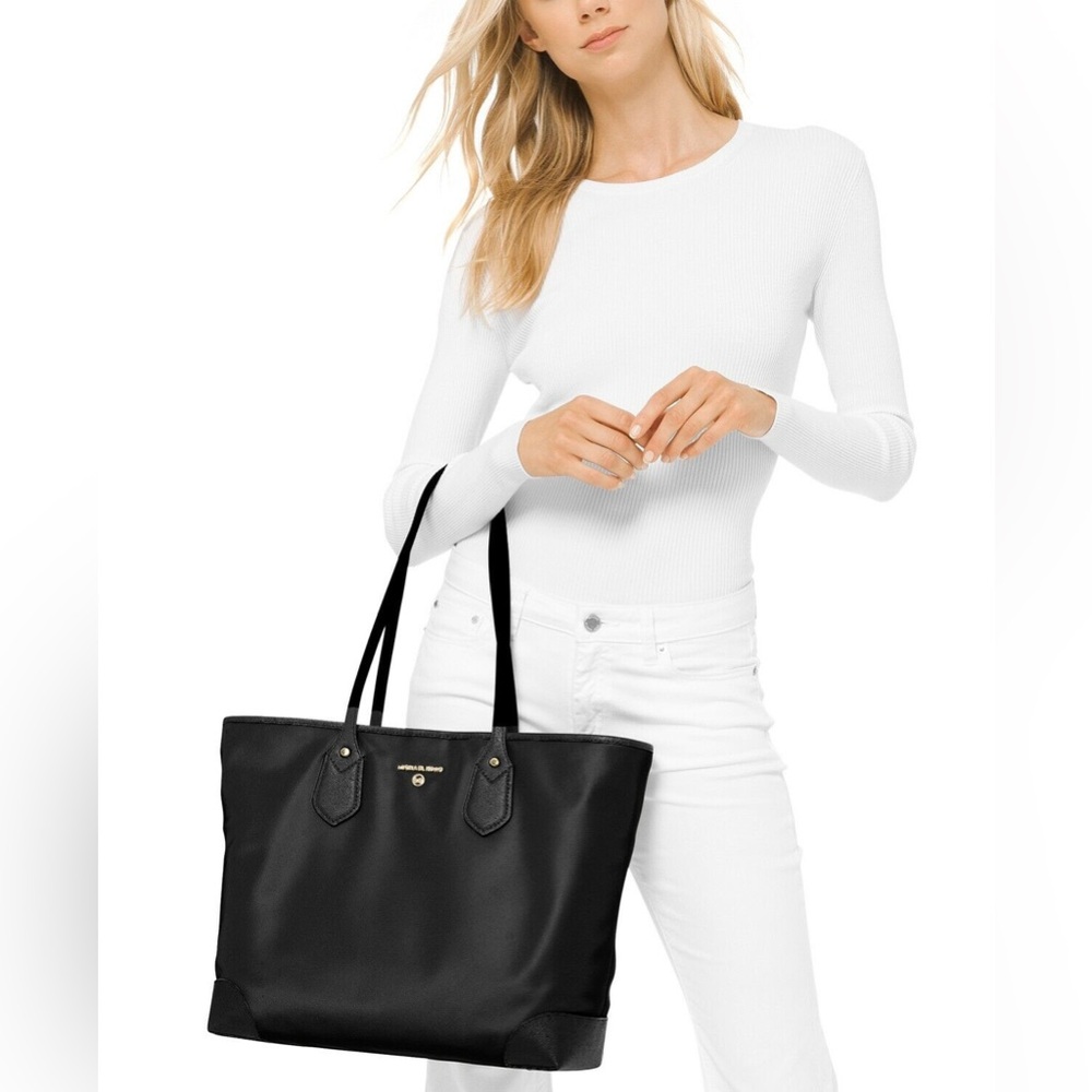 Michael Kors Women's Eva large Top Zip Tote in Black